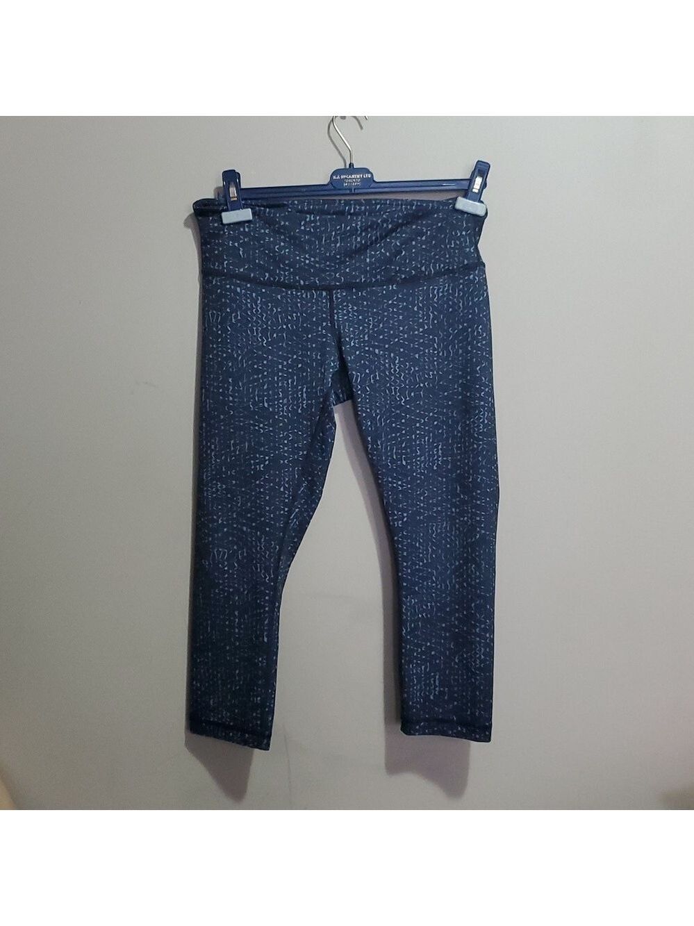Lululemon true self battleship black crop leggings size 10